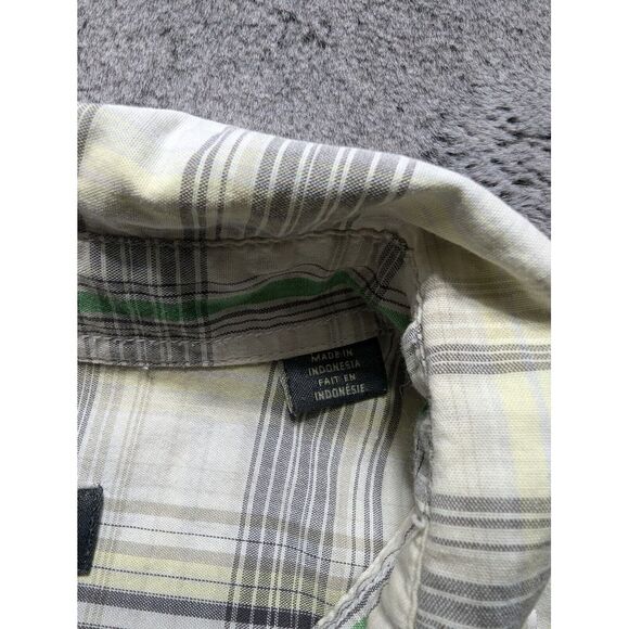 Royal Robbins Short Sleeve Button Up Shirt Men's Size Large Plaid - Picture 4 of 13